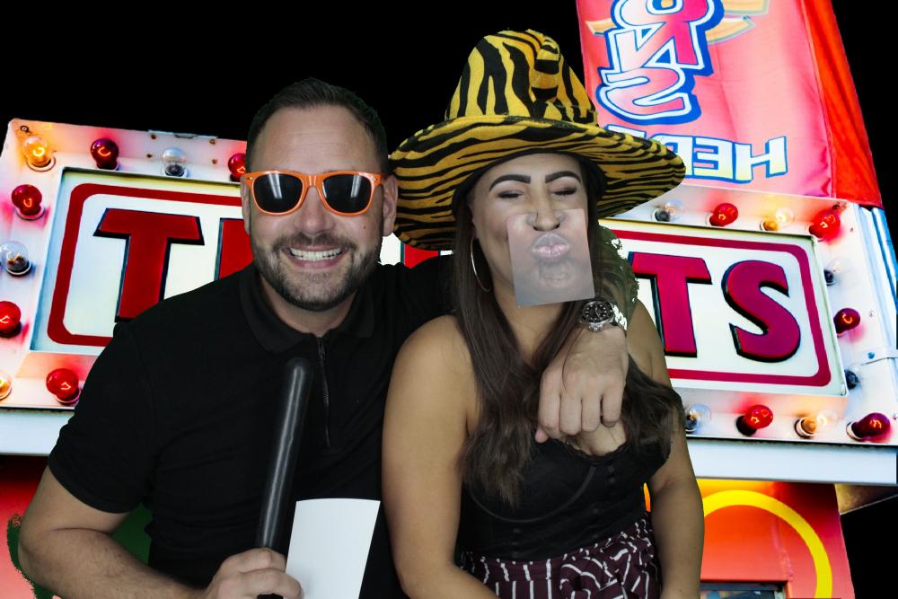 DHL South Regional Meeting | View more photos from the event at gallery.myphotoboothexperience.co.uk/u/MyPhotoBoothExperienceLtd/DHL-South-Regional-Meeting